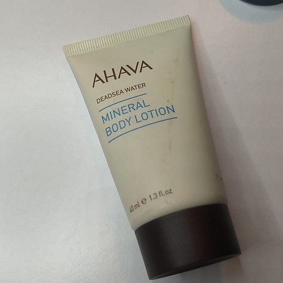 Makeup bundle - Picture 12 of 13